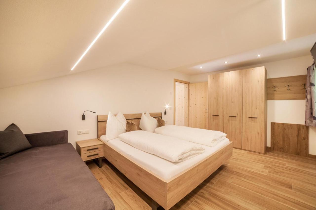 Innergasserhof Ferienwohnung Enzian San Martino In Passiria  Ngoại thất bức ảnh