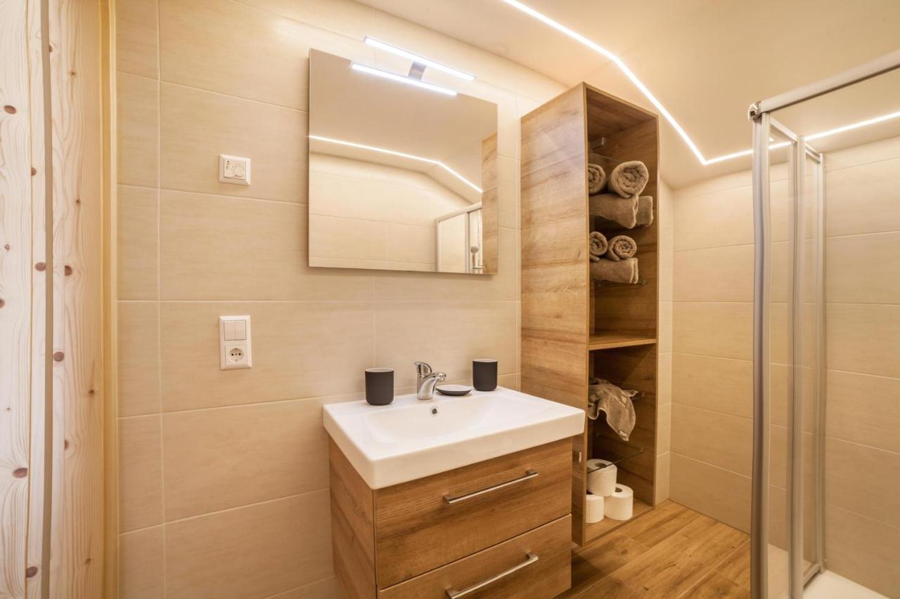 Innergasserhof Ferienwohnung Enzian San Martino In Passiria  Ngoại thất bức ảnh