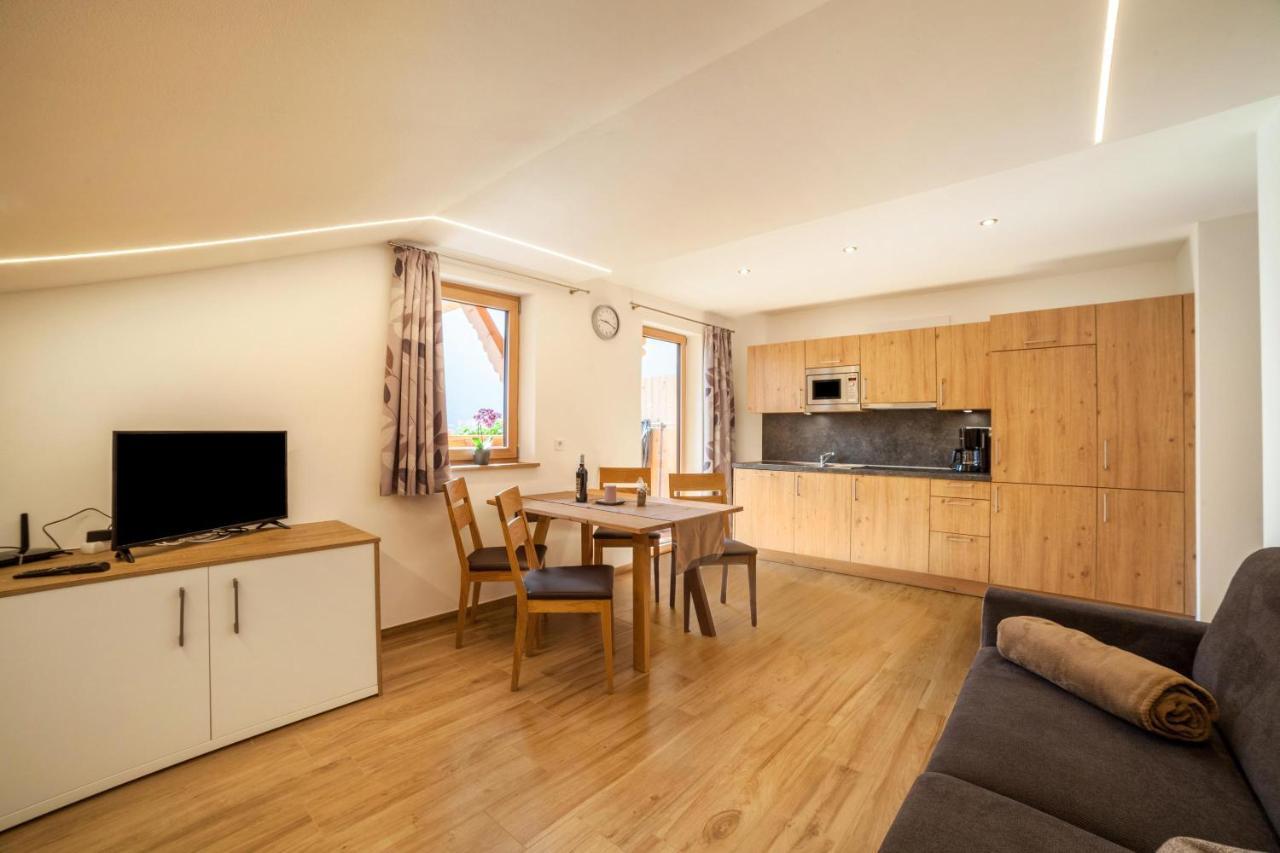 Innergasserhof Ferienwohnung Enzian San Martino In Passiria  Ngoại thất bức ảnh